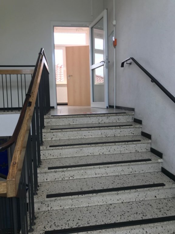 treppenaufgang_klassentrakt_2